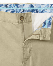 Load image into Gallery viewer, Tommy Bahama Boracay 10" Chino Short Khaki