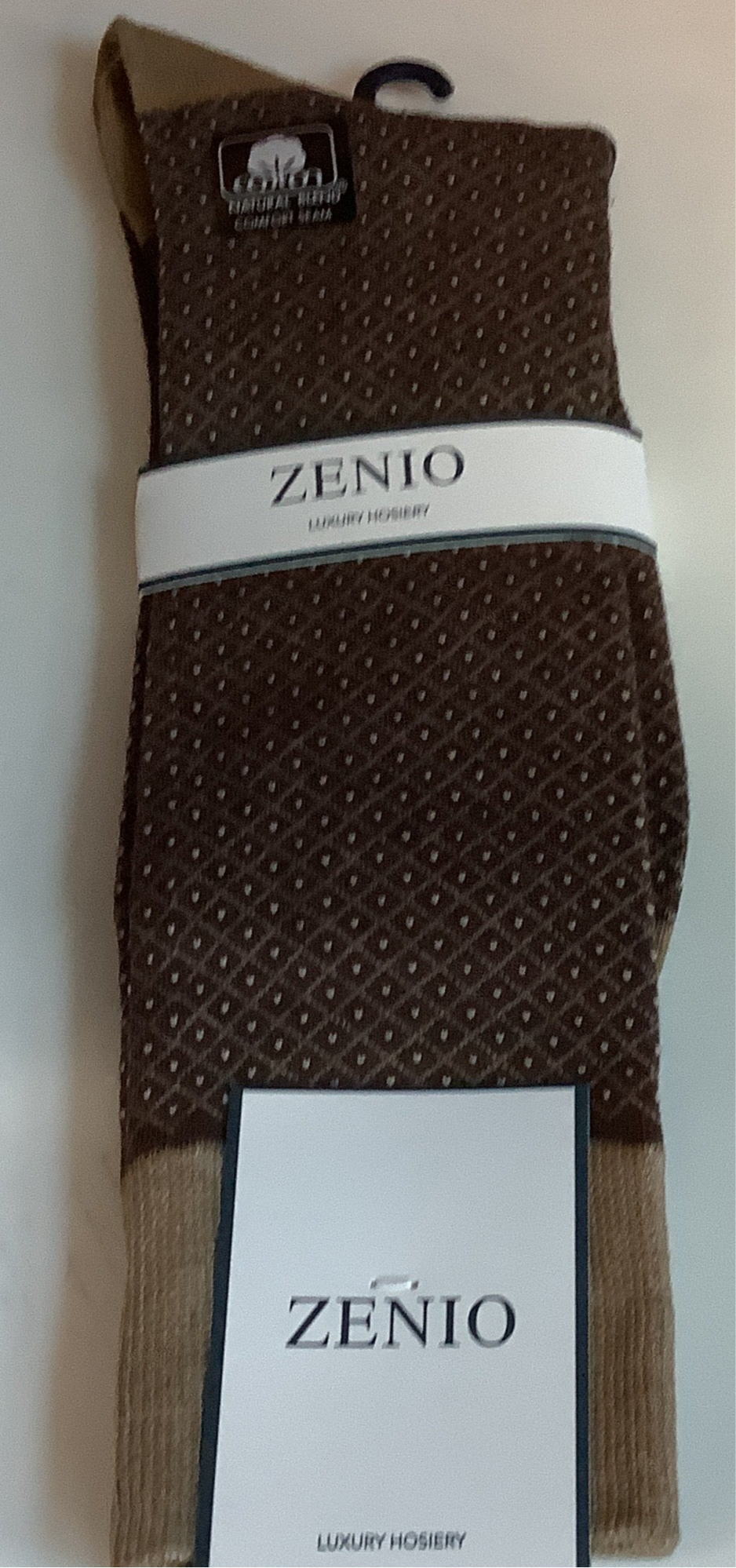Zenio Brown Tan Diamonds Socks