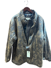 Load image into Gallery viewer, R Options Weekend Jacket
