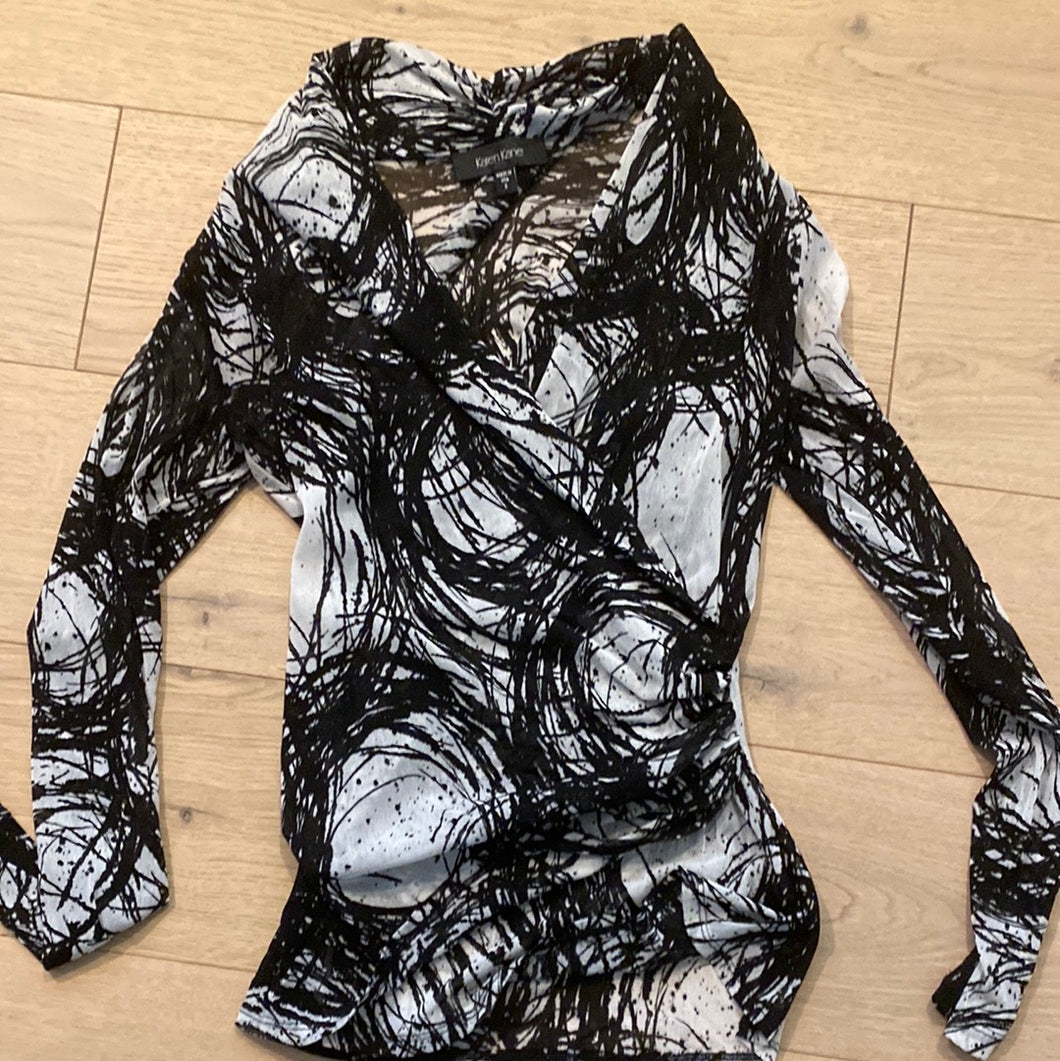 KK40 Karen Kane Ladies Wrap Top
