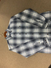 Load and play video in Gallery viewer, R Options Flannel Shirt 82314-3
