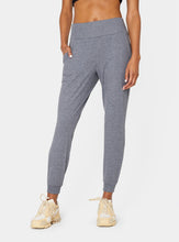 Load image into Gallery viewer, 7 Diamonds Core Performance Jogger - Heather Grey
